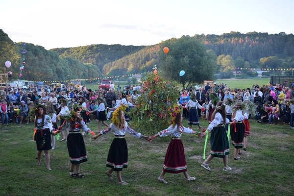 Традиції Івана Купала ожили у етно-еко-фестивалі «Буща папороть»