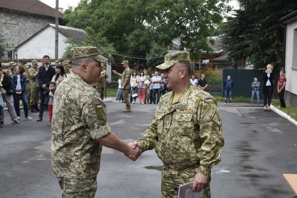 Військові отримали довгоочікувані квартири (Фото)