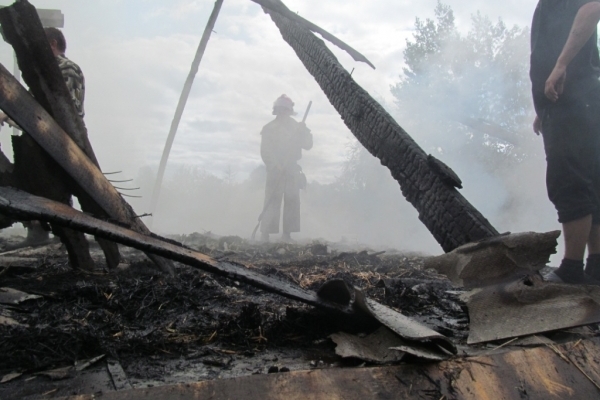 Корецький район: під час пожежі у приватному господарстві виявлено тіло господаря оселі (ФОТО)