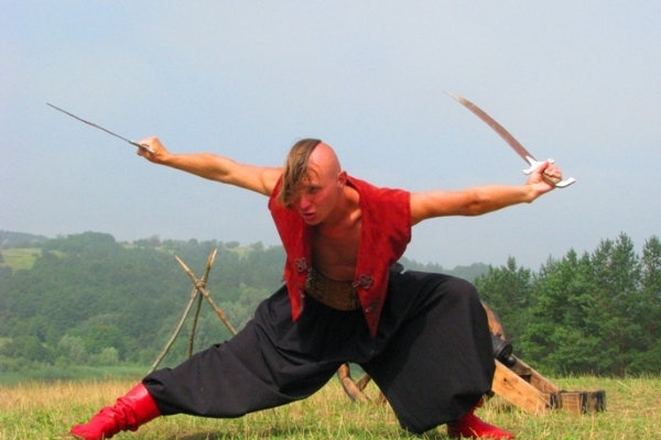 Рівнян навчатимуть бойового козацького мистецтва