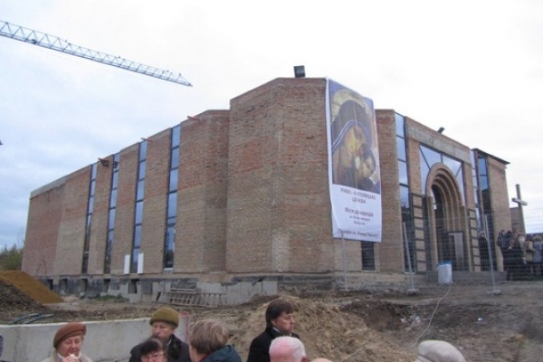 У Рівному почав діяти новий римо-католицький храм (Фото)