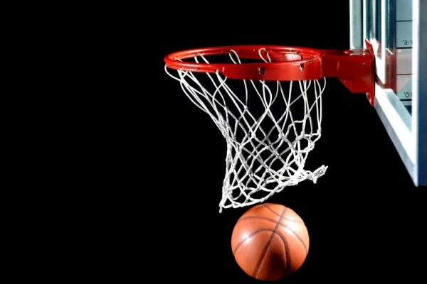 Рівненські баскетболістки «провчили» суперниць (Відео)