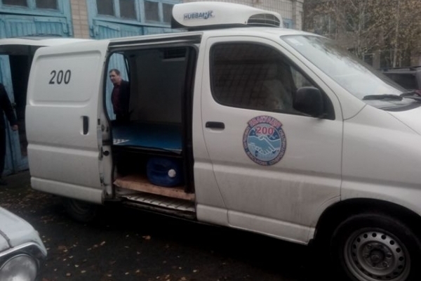 Авто для евакуації загиблих  відправили на Схід мешканці Полісся (Фото)