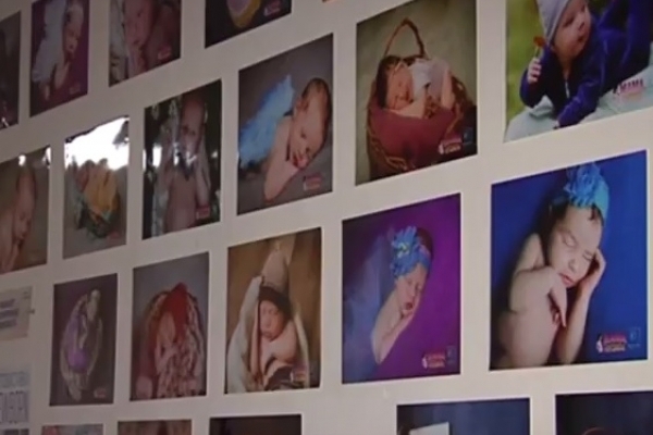 У Рівному презентували фотовиставку немовлят «Newborn» (Відео)