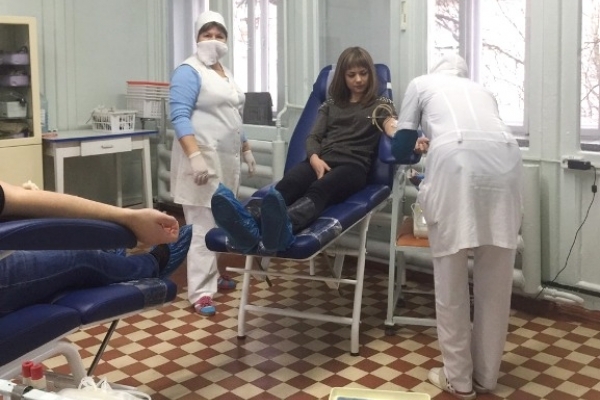Cтали донорами працівники Рівненської обласної станції переливання крові 