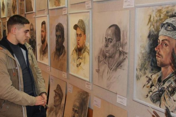 В рівненському музеї відкриється виставка «Портрети добровольців на війні»