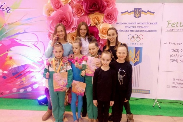 Шістнадцять золотих медалей вибороли рівненські гімнастки у столиці (Фото)