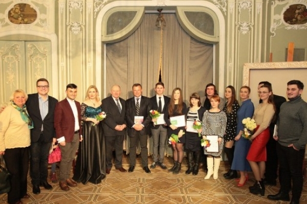 Острозькі письменники перемогли у всеукраїнському літературному конкурсі