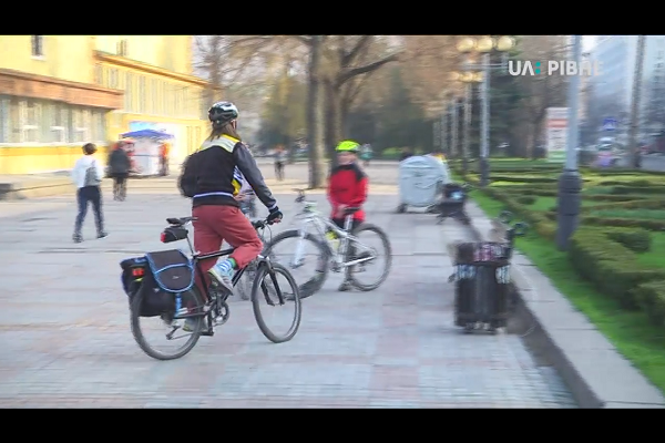 Як рівняни їхали «Велосипедом на роботу» (Відео)