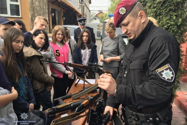 «Форум професій та майстерності» провели поліцейські на Рівненщині