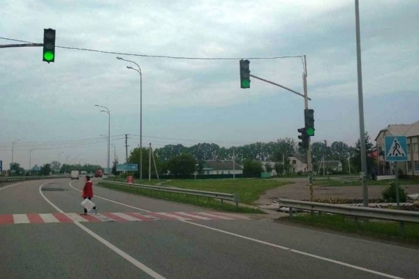 На Рівненщині в селі Крупець відновлено роботу світлофора (Фото)