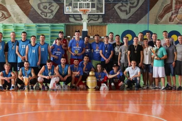 Рівненські аматори баскетболу найкращі у Луцьку