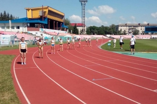 Рівненські юніори-легкоатлети змагалися на Чемпіонаті України