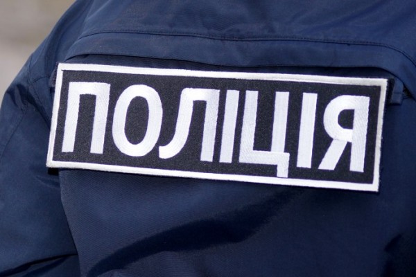 Ракетний заряд, тротилові шашки та сигнальну ракету вилучили поліцейські у мешканців Рівненщини 