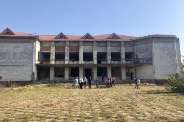 На Рівненщині  із занедбаного будинку культури планують зробити сучасну школу