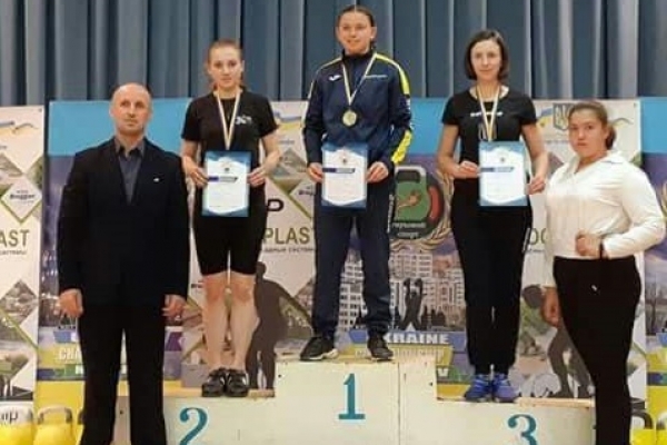 Рівненська патрульна завоювала третє місце на Чемпіонаті України з гирьового спорту серед дорослих