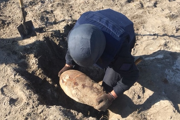 На Острожчині знищили 50-кілограмову бомбу (Фото)