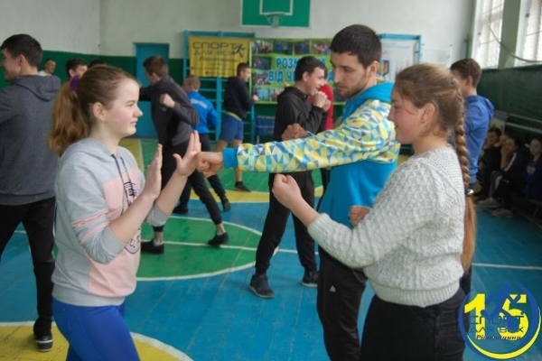 На Гощанщині діти взяли участь у «Розминці від чемпіона» 
