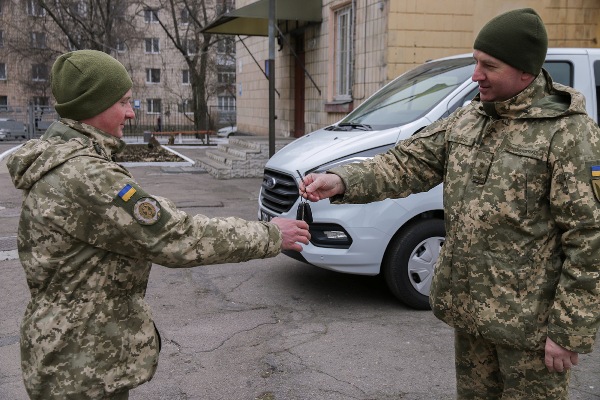 Рівненські військові правоохоронці отримали нову автомобільну техніку