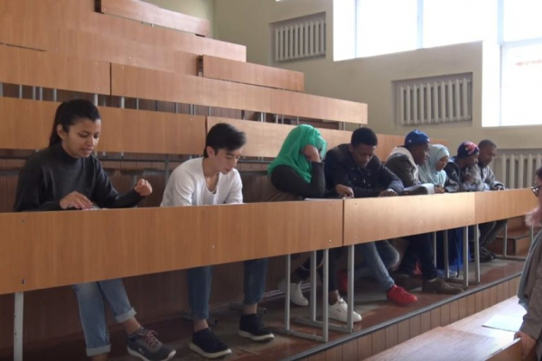 У Рівному побільшало іноземних студентів (Відео)