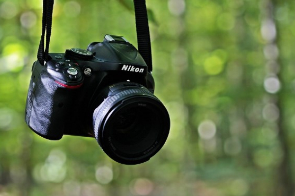 Демидівський ліцей купив фотоапарат за понад 20 тисяч гривень