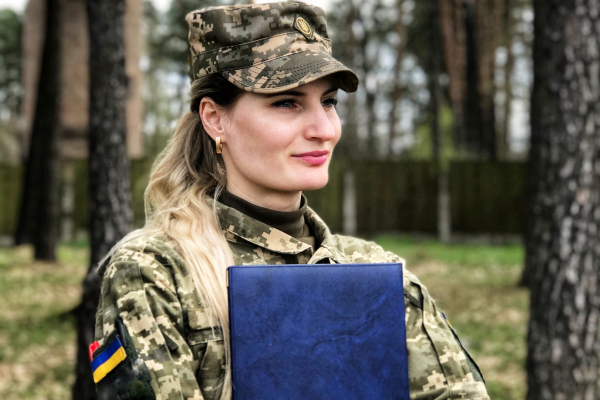 Чому жінки служать в Українській армії?