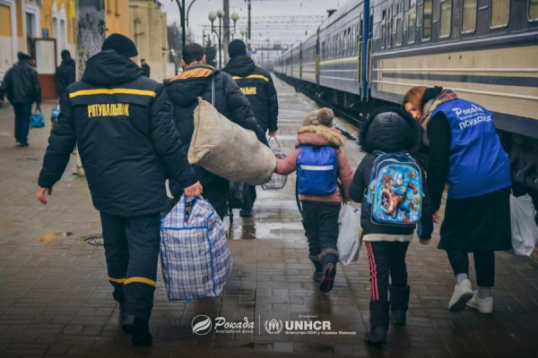 Працівники БО БФ «Рокада» зустріли перший в цьому році евакуаційний потяг з Донеччини