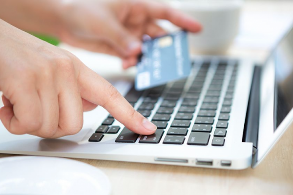 Як отримати онлайн кредит: простий та швидкий процес без зайвих турбот
