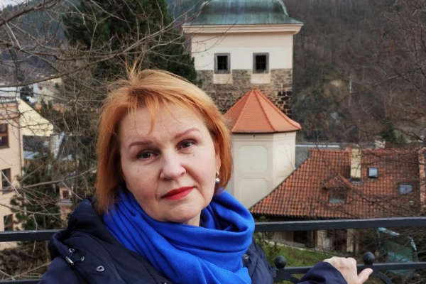 Рівненська письменниця Оксана Заєць розповіла про свою нову книгу «На лінії дотику»