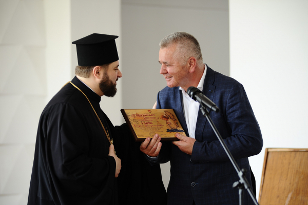На Рівненській фабриці нетканих матеріалів відзначили День працівників Легкої промисловості