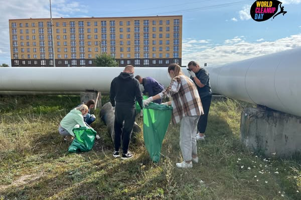 Працівники ХАЕС долучилися до Всесвітнього дня прибирання 