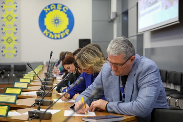 Працівники Хмельницької АЕС разом з усією Україною написали Радіодиктант національної єдності