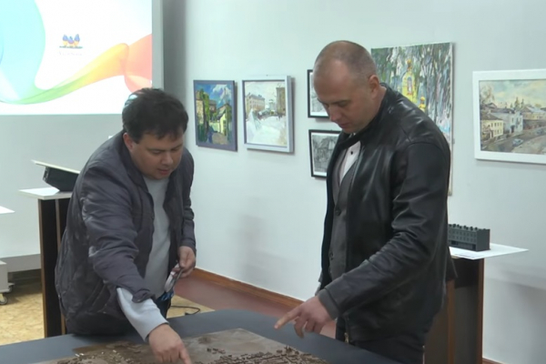 У центрі Рівного з'явиться тактильна карта-пам’ятник - 10 історичних споруд відтворили у 3D-форматі