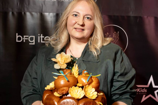 Найдорожчий хліб: як українка в Чикаго продає поліські короваї за тисячі доларів