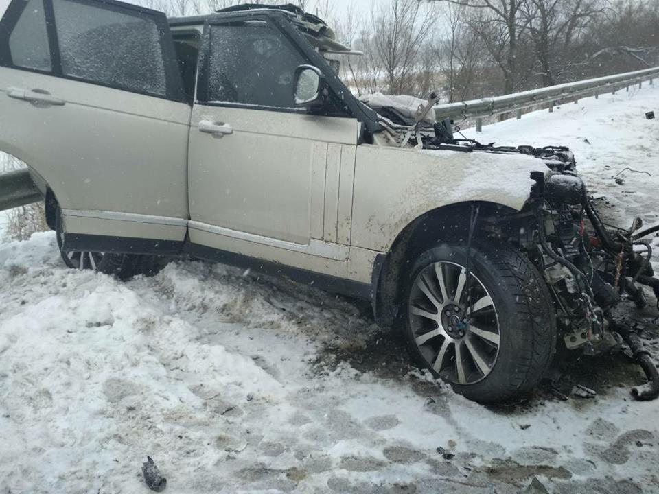 Оприлюднили фото з місця жахливої ДТП