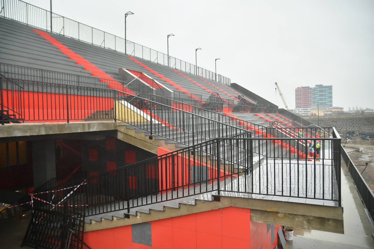 Рівненський стадіон «Авангард» розмалюють у кольори «Вереса»