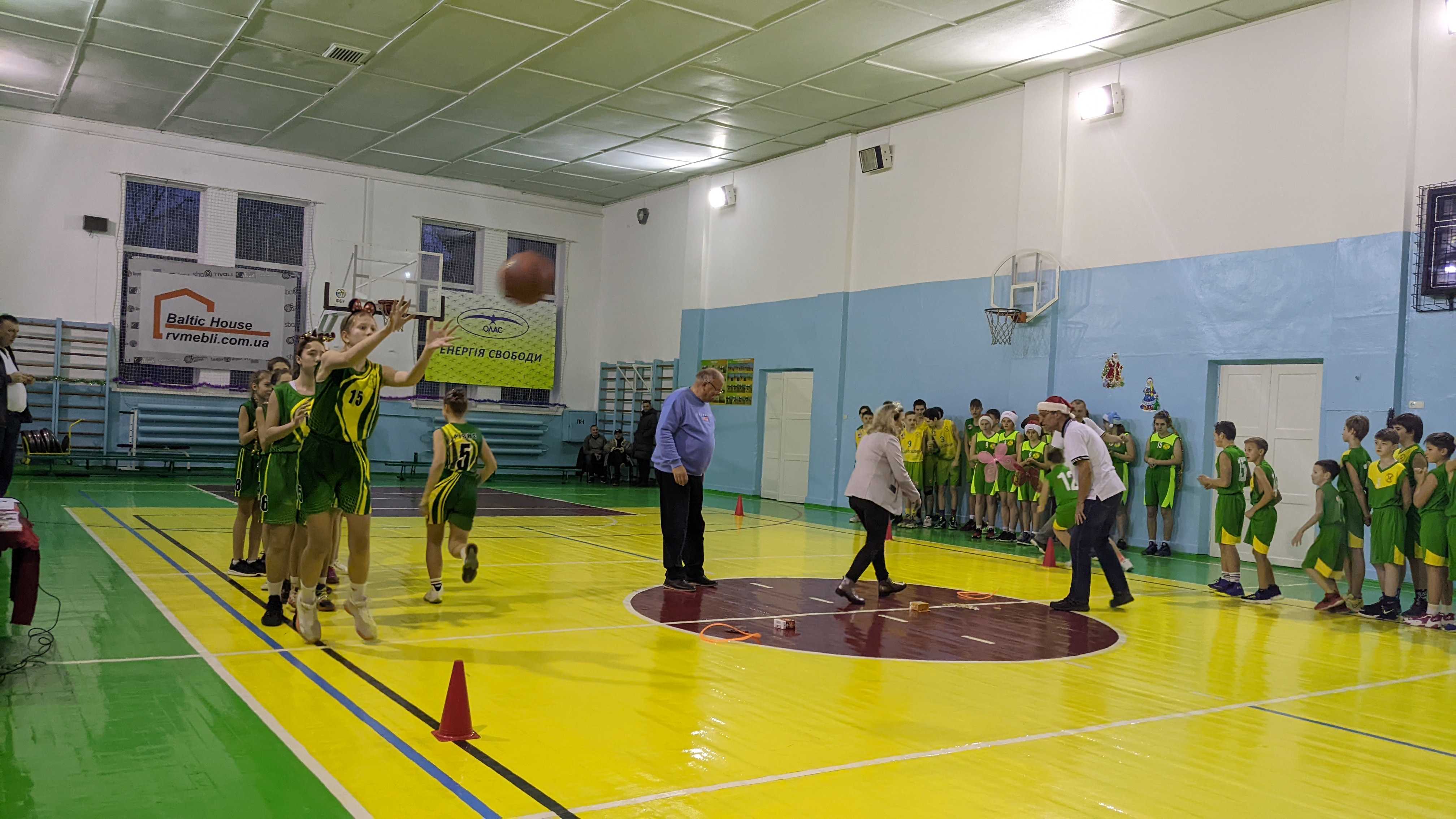 «Святий Миколай!»: баскетбольне свято з такою назвою відбулося у Рівному