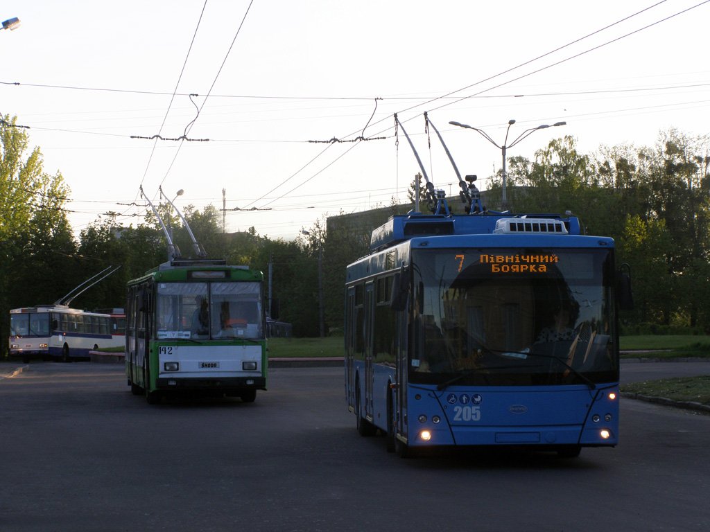 Рівнеелектроавтотранс закликає пасажирів не ігнорувати хамство у місцевих тролейбусах
