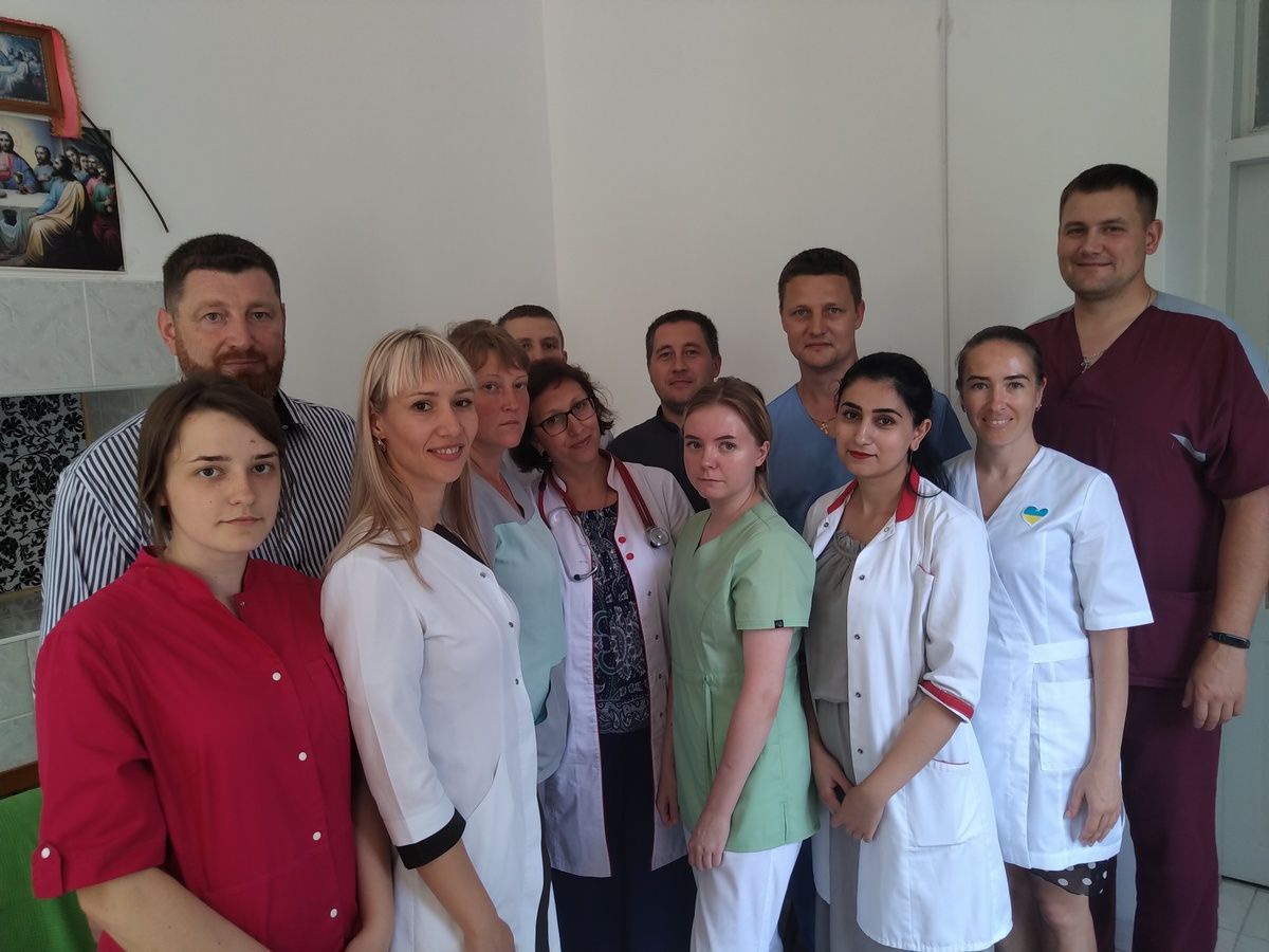Полегшили життя місцевим: як працюють луганські медичні фахівці у Сарненській лікарні