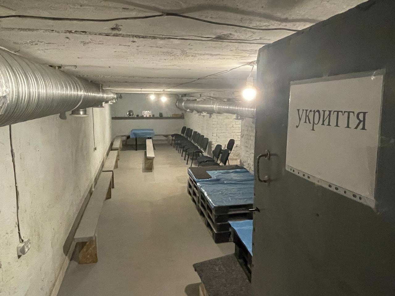 Начальник Рівненської ОВА перевірив стан укриття в Рівненському сервісному центрі МВС