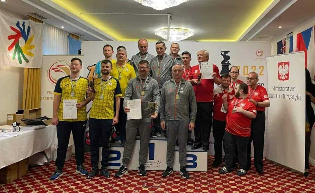 Українські дефлімпійці здобули срібло на чемпіонаті світу з шахів: серед переможців є і рівнянин