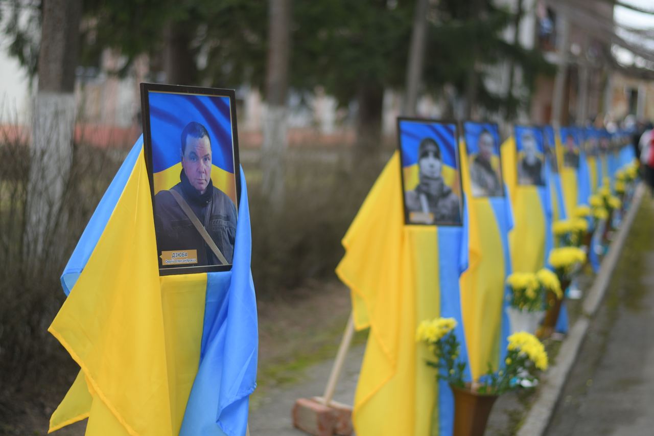 В Антополі вшанували пам'ять 21 нацгвардійця, котрі загинули після ракетного удару по телевежі