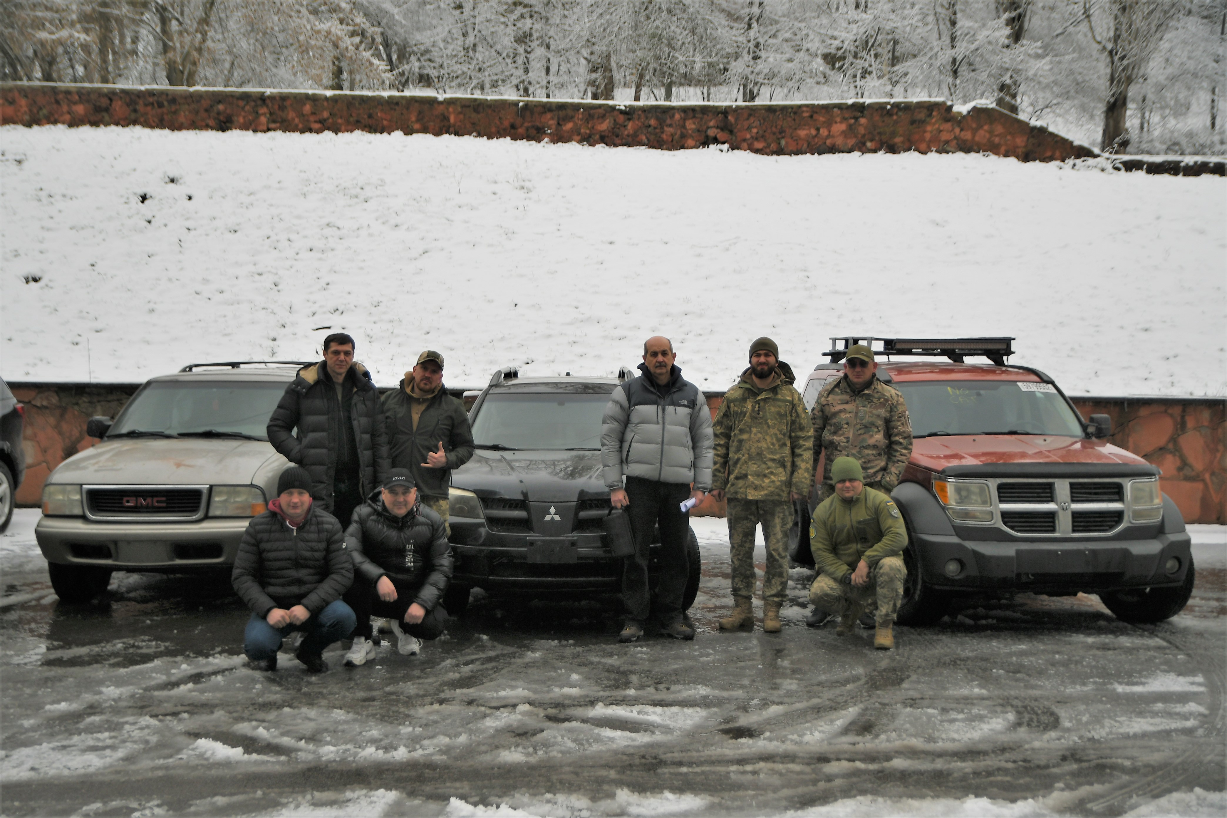 До Рівного з Канади прибула допомога для військових від української діаспори