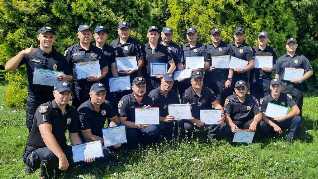 Ще 14 громад Рівненської області отримали поліцейських офіцерів