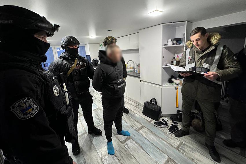 Нацполіція спільно з чеськими правоохоронцями затримала учасників злочинної організації