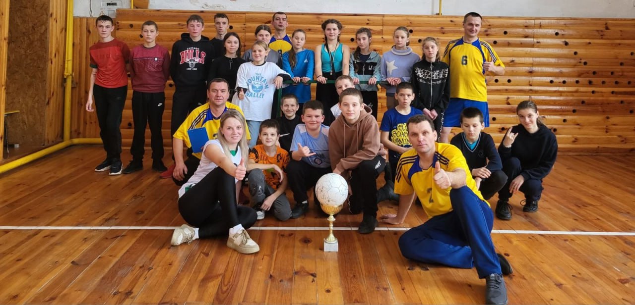 «Всеукраїнські шкільні ліги»: майже півтори тисячі команд на Рівненщині бажають взяти участь