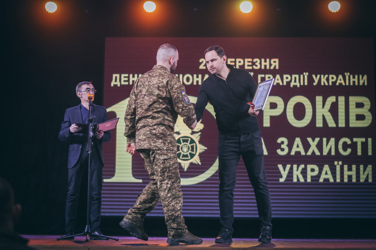 На десятиріччя Національної гвардії України начальник Рівненської ОВА привітав місцевих нацгвардійців