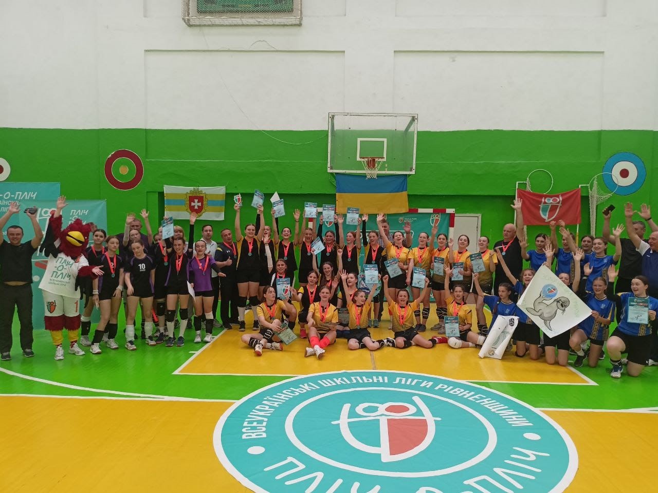 Шкільні ліги: хто з дівчат представлятиме Рівненську область у змаганнях із волейболу