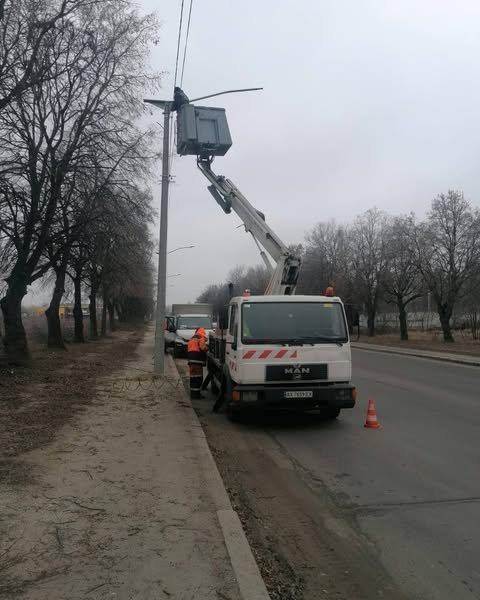 Більше двох тисяч нових ліхтарів тепер освітлюють вулиці Рівного