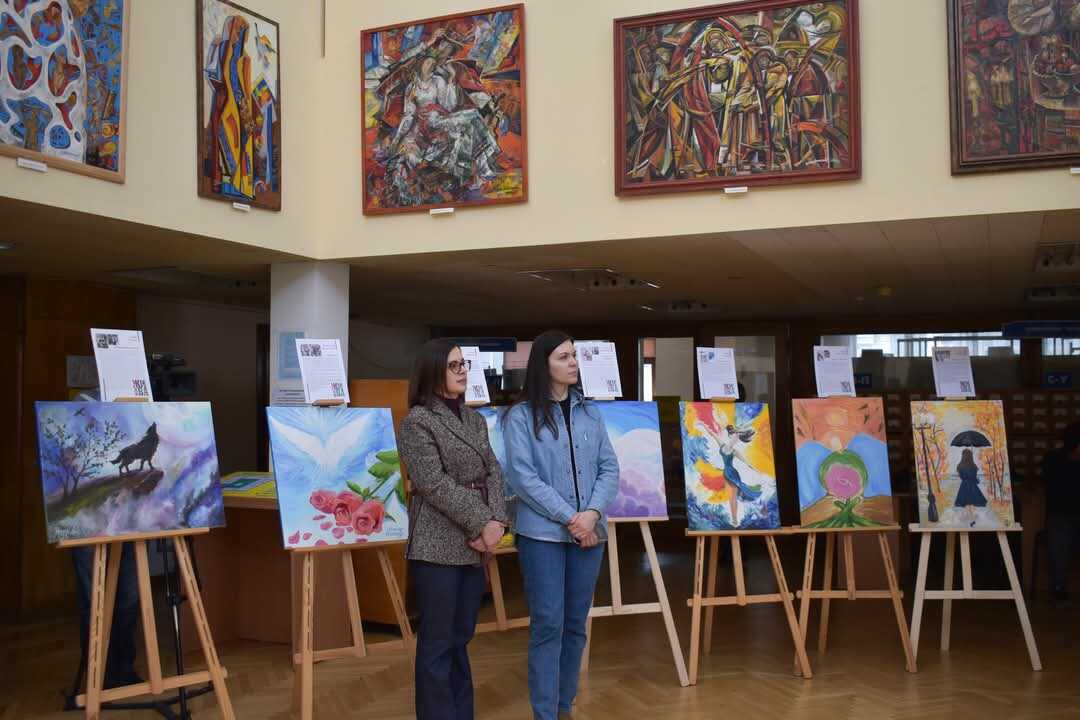 У Рівному всі охочі можуть переглянути виставку дружин і матерів загиблих воїнів